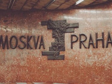 Cestování časem v pražském metru | Mark Baker | Travel Writer in Prague
