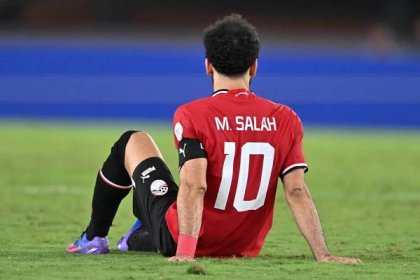 Egypťané netrpělivě čekají na zprávy o Salahovi, útočník si poranil stehenní sval