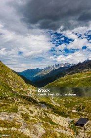 Krásný letní den v typické švýcarské horské krajině - Bez autorských poplatků Alpské klima Stock fotka