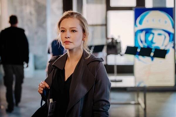 First shots of the movie “Challenge” with Julia Peresild and Milos Bikovich, shot in space