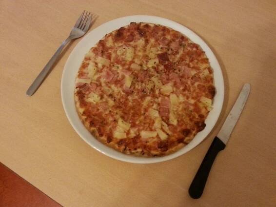 2015-10-02 13.49.24-baked frozen pizza