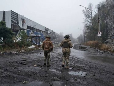 Avdiivka on Edge as Russians Proclaim 'Breakthrough'