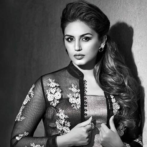 Black And White Pics Of Huma Qureshi