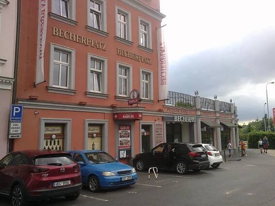 Restaurace Becherplatz pivovar Karel IV. foto 2