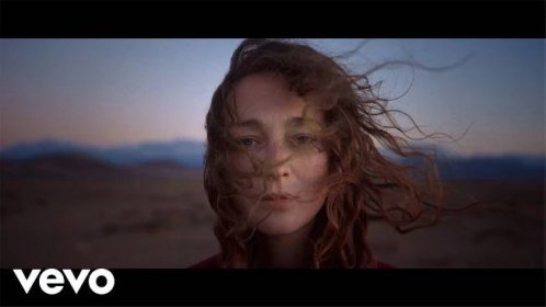 Rozálie - Řvát (Official Music Video)