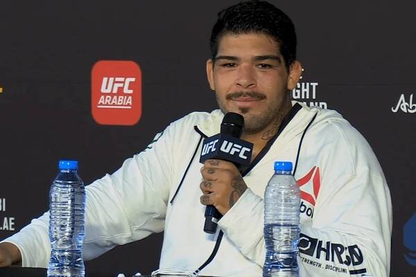 Video: Carlos Felipe ‘frustrated’ after Yorgan De Castro ‘cowered a little bit’ at UFC Fight Island 4