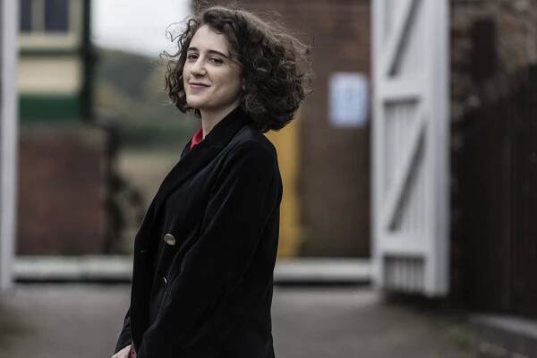 Tisk - Don't Take My Heart, Don't Break My Heart - Z filmu - Ellie Kendrick