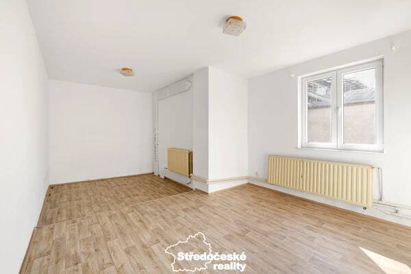 Prodej pozemku, 1 209 m2 - Čelákovice | Reality.iDNES.cz 