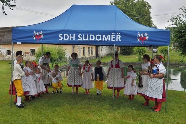 VESNICE ROKU: Za Strakonicko jdou do boje Čejetice, Čepřovice a Nišovice