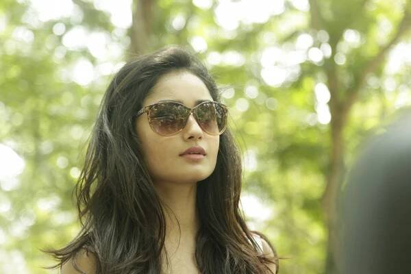 Tridha Choudhury - Khawto - Z filmu