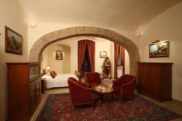 Hotel Zámek Štiřín - hotel v Praze východ , Praha a okolí