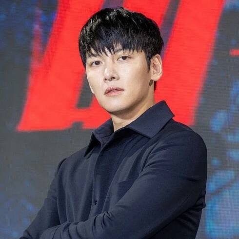 Ji Chang-Wook Takes the World by Storm with ‘Gangnam B-Side’ 4