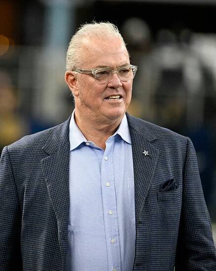 Cowboys VP Stephen Jones 'holding money back' to re-sign big-ticket stars