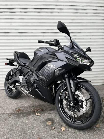 
								Kawasaki Ninja 650 2025 full									