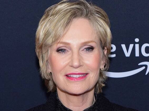 Jane Lynch on her relapse into alcohol addiction: ‘I went back into denial’