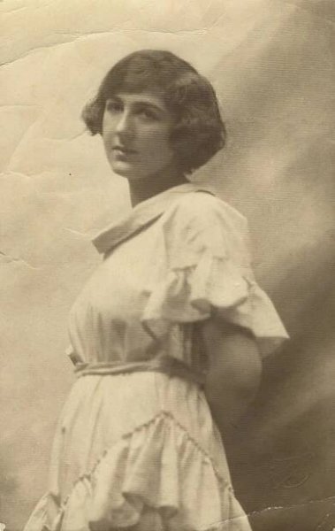 Olga Horníčková Nováková (1922)