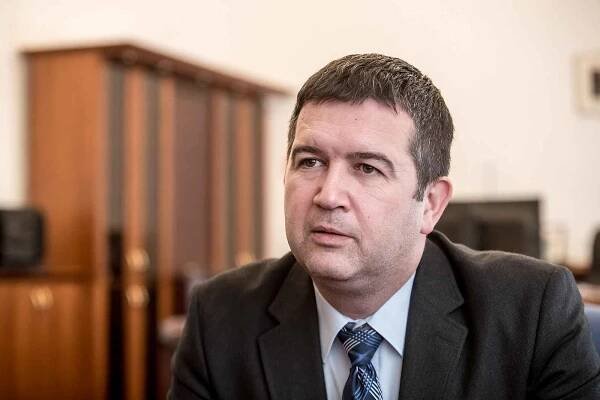 Místropředseda Sněmovny Jan Hamáček poskytl rozhovor Deníku 13. února v Praze.