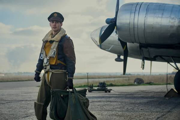 Vládcové nebes - Část devátá - Z filmu - Austin Butler