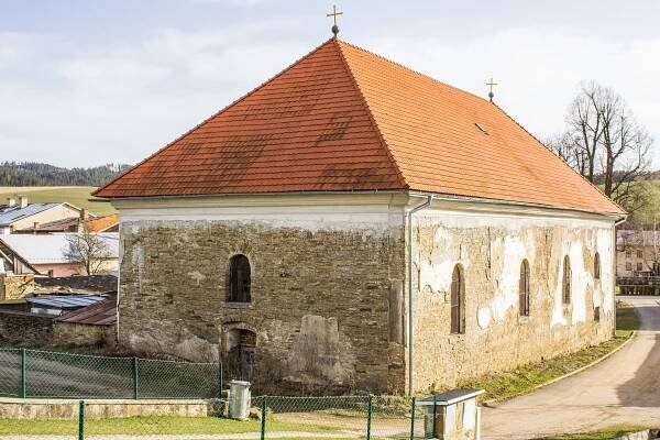 Soubor:Evangelic church Tvarozna.jpg – Wikipedie