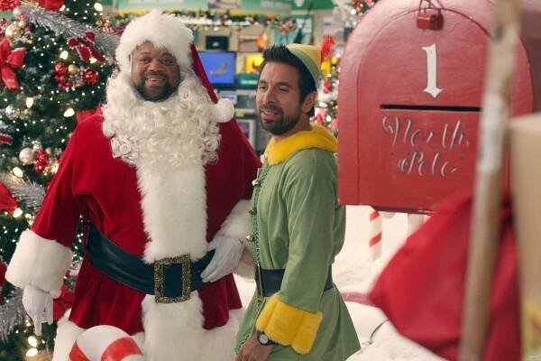 Chuck - Chuck a Santa Claus - Z filmu - Mark Christopher Lawrence, Joshua Gomez
