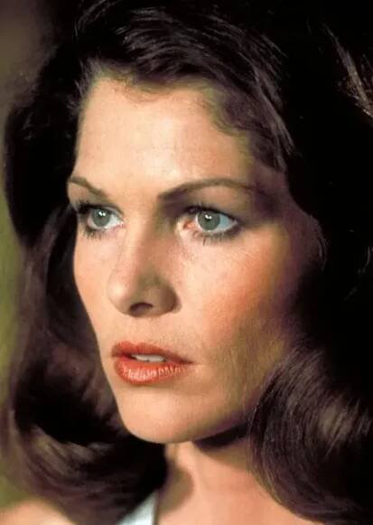 Lois Chiles