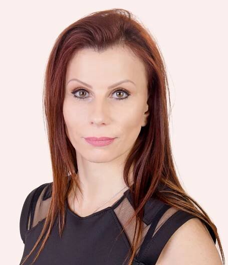 Kandidátka koalice STAČILO! Petra Rédová: Vraťme naší zemi úroveň i důstojnost - Naše pravda
