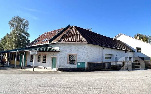 Rodinné domy, Jiřice, 994 m²
