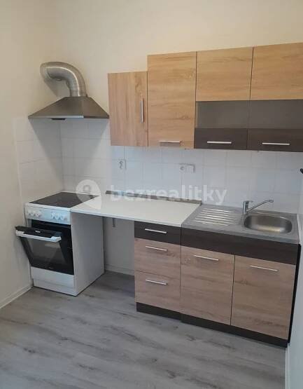 Pronájem bytu 1+kk 20 m², Chocerady, Středočeský kraj