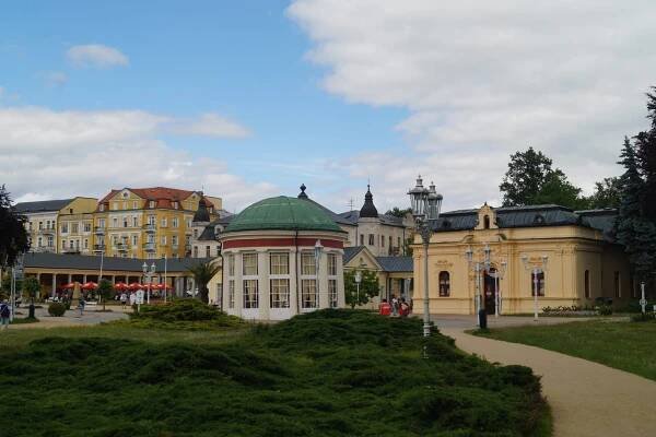 Za léčbou neplodnosti do Františkových Lázní | Radio Prague International