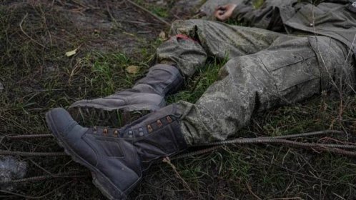 Ruský hyenismus: Vojáci nechali umírat zraněného kamaráda, ještě ho okradli – eXtra.cz