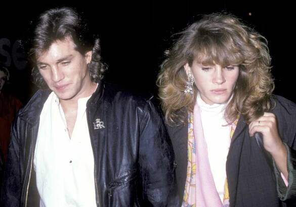 Eric Roberts and Julia Roberts attend the "Goose and Tomtom" Play Performance on August 28, 1986 in New York City. 