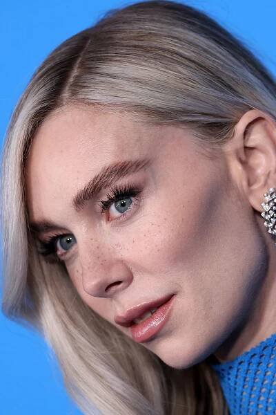 Vanessa Kirby’s Fake Freckles Are the Perfect Finishing Touch on Her Fantastic Four Look