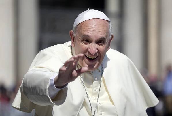 Pope: Piety is embracing God, others with real love, not fake devotion