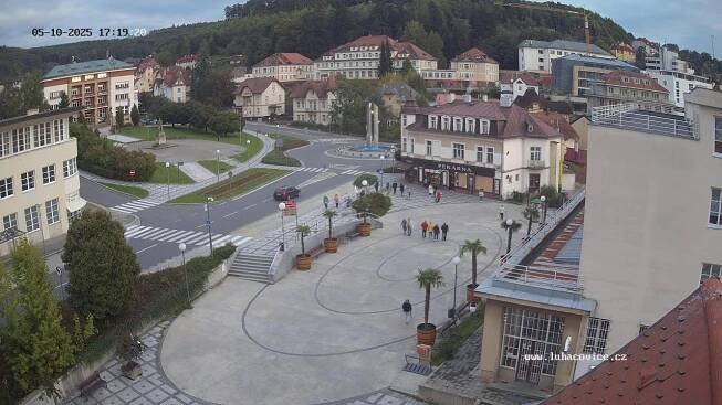 Luhačovice - náměstí 28. října