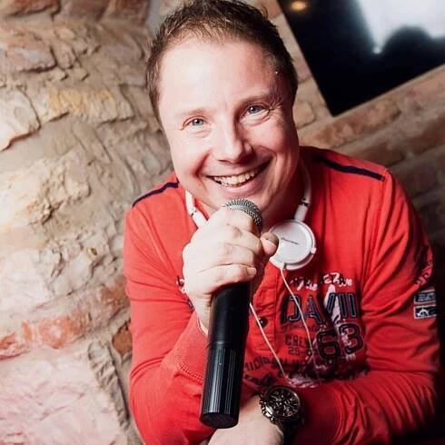 Martin Hájek, v současné době moderátor, DJ, …