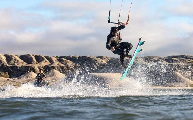 kiteboard DUOTONE Whip 5'4'' - Snowboardel.cz