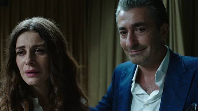 Vyměněné osudy - Z filmu - Ebru Özkan Saban, Erkan Petekkaya