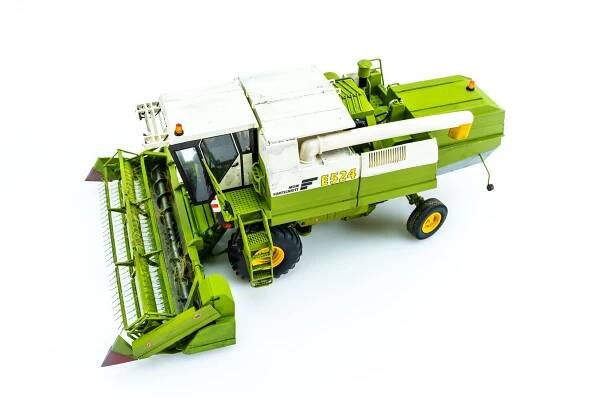 Fortschritt E524 MDW číslo 277 "Patinovaná verze" | Modelsnavigator.com