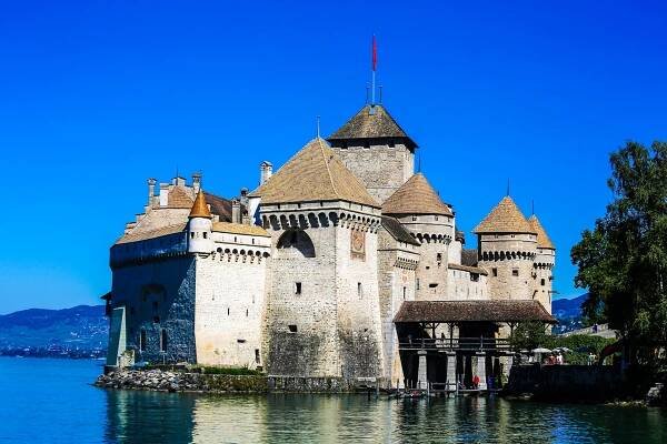 Nejvíce turistů ve Švýcarsku táhne hrad Chillon