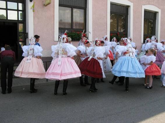 Hody 2008 - Oficiální stránky obce Mikulčice