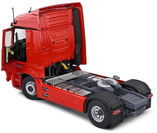 Mercedes-Benz Actros 2 Tractor Truck 2-Assi 2019 red metallic 1:24 Solido