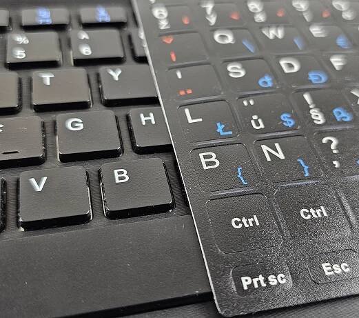 SAMOLEPKY NA KLÁVESNICI NOTEBOOKU PC SAMOLEPKY ČESKÝ JAZYK BONUS ČESKÁ VLAJKA Stav balení originální
