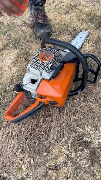 STIHL - MS 250 в роботі