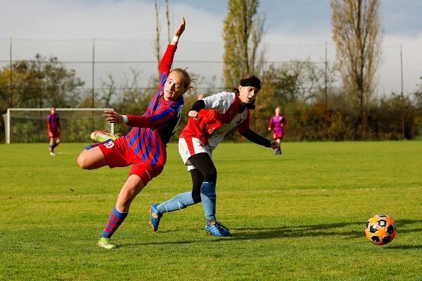 OBRAZEM: Mladé viktoriánky nestačily na Slavii, Pražanky rozhodly v závěru