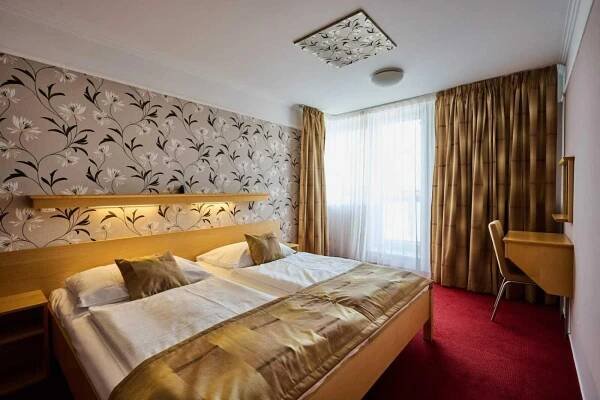 Hotel Akademie Naháč, Chocerady | Hotel.cz