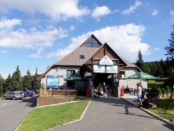 HORSKY HOTEL FIGURA - Prices & Guest house Reviews (Mala Moravka, Czech Republic)