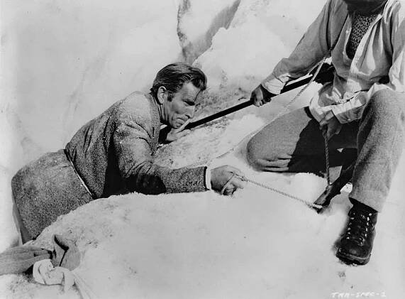 Third Man on the Mountain - Z filmu - Michael Rennie