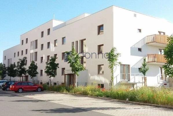 Pronájem bytu 3+kk/B, 75m2, Praha 5 - Stodůlky, ul. Márova, nezařízený, garáž. stání