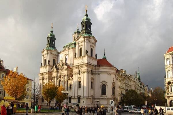 Soubor:Prague (5350712219).jpg – Wikipedie