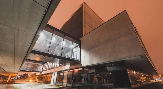 UNIVERZITA PARDUBICE: INOVACE A PROPOJENÍ OBORŮ